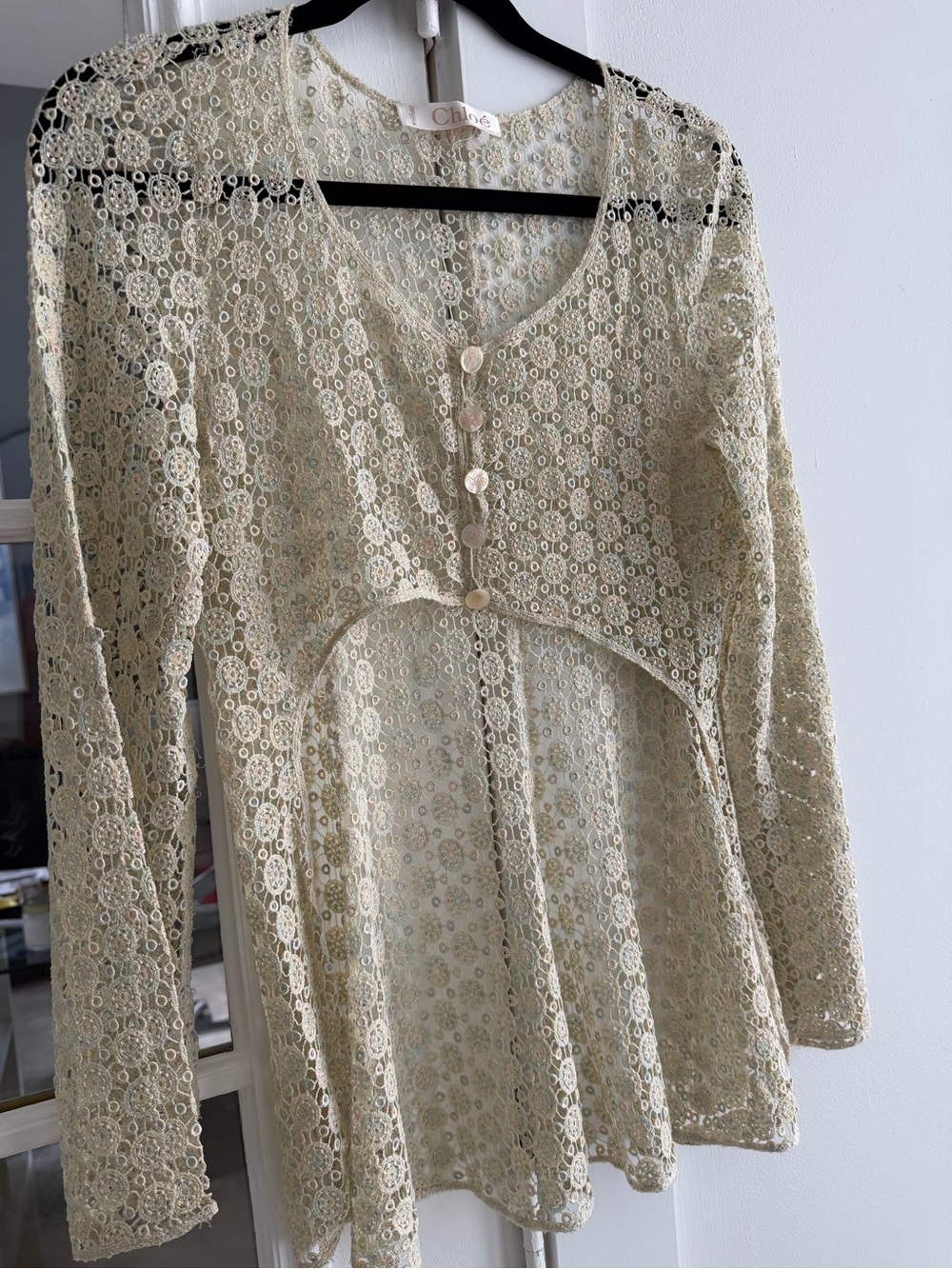 Vintage Chloe intricate Lace Button-Front Top in Cream - Picture 2 of 5